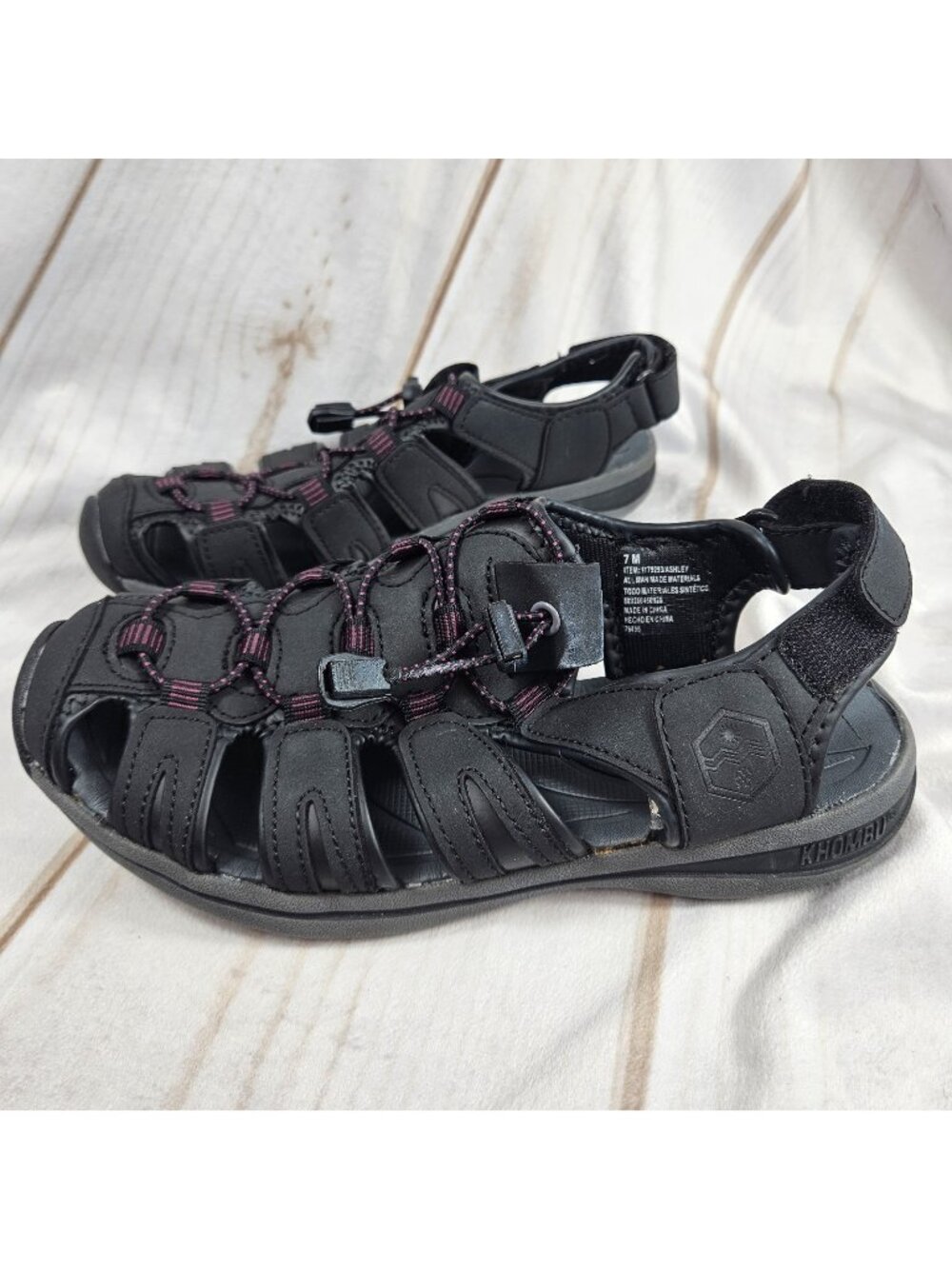 Khombu Womens Ashley Sandals Black Size 7 Hook Loop Ankle Strap Adjustable Hike